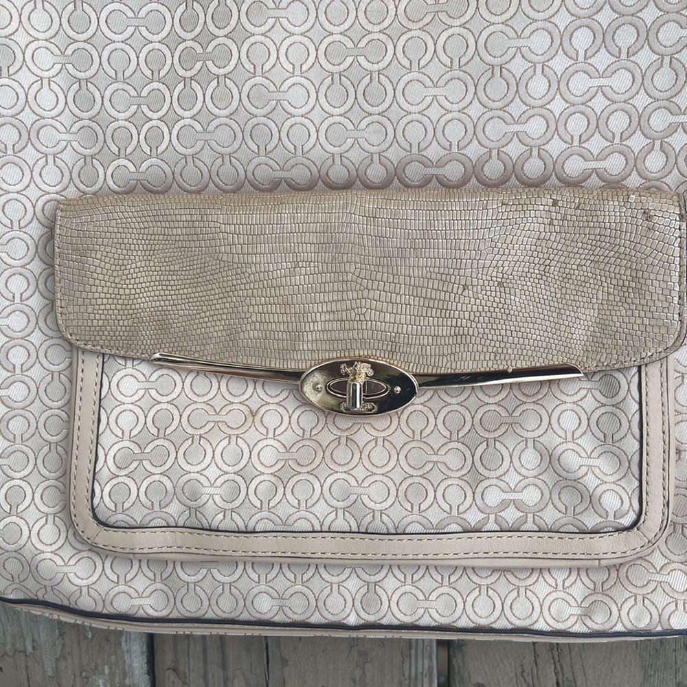 COACH MADISON OPT ART Signature 27906 2way hand or shoulder bag - Gently used - Picture 2 of 14